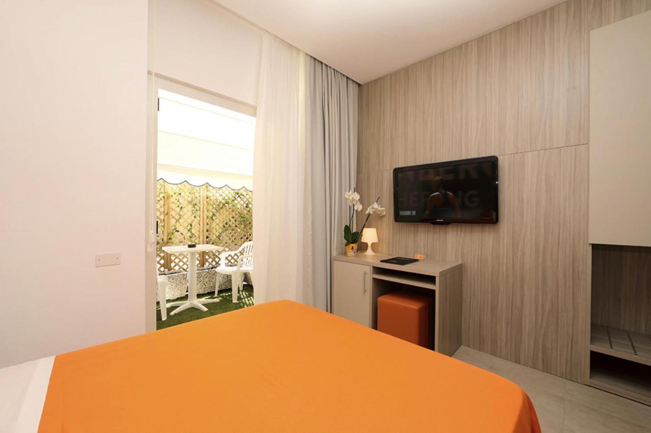 Hotel Simi Lan لينانو سابيادورو المظهر الخارجي الصورة